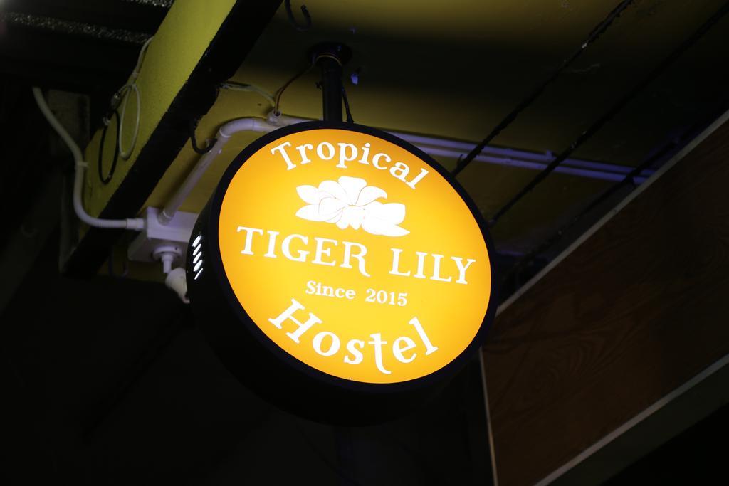 Tiger Lily Hostel Banguecoque Exterior foto
